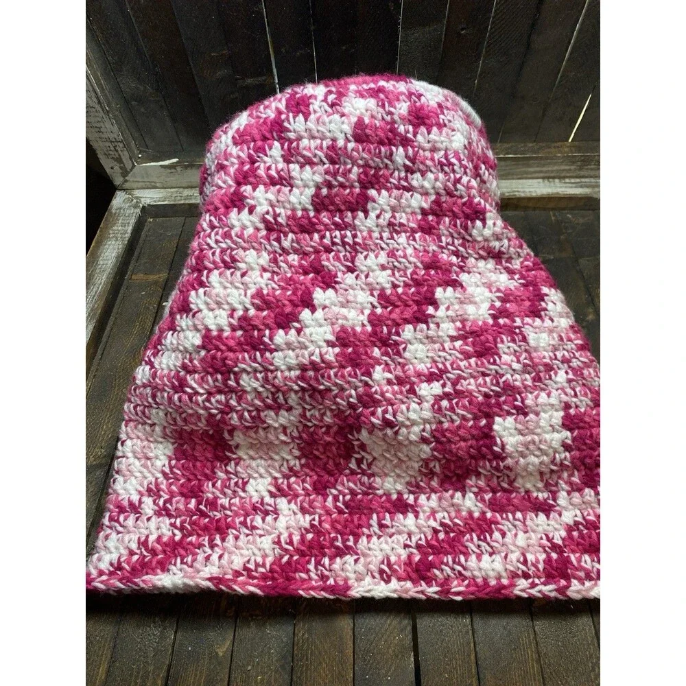 Handmade Crochet Pink/White Cat Cave Cat Bed Hideaway Warm Snuggle Cave L